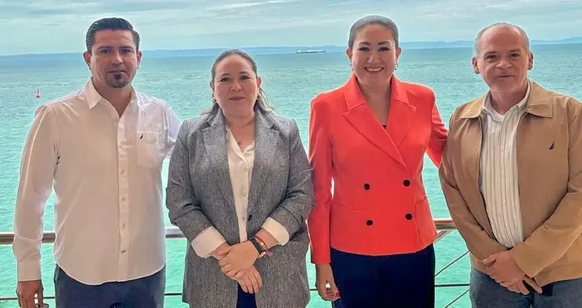 "Preparativos para el evento benéfico 'Sabor a Mulegé' en Santa Rosalía."