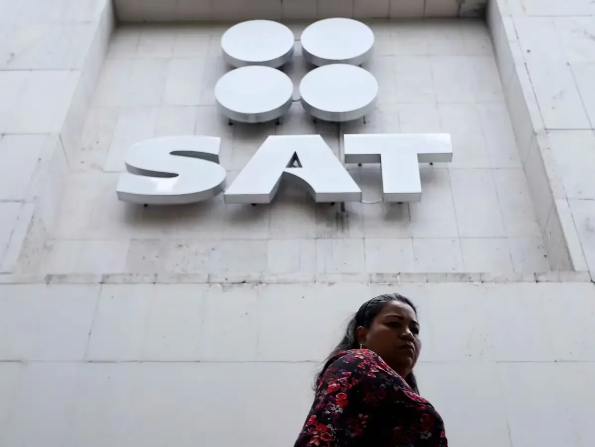Un nuevo libro aborda los problemas fiscales en México y propone reformas integrales.