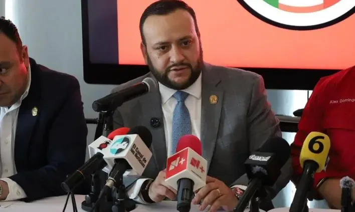 Los priistas piden investigar el uso de recursos para la movilización de asistentes.