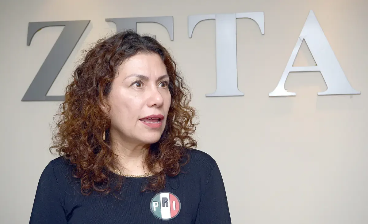 Olga Pérez Sanabria critica la tardanza del IEE tras denuncia contra la morenista por actos anticipados de campaña.