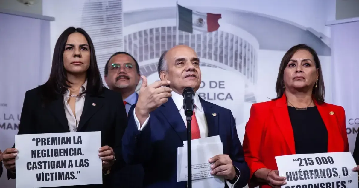 La bancada del PRI critica la propuesta de ampliar las vacaciones escolares en medio de un rezago educativo en el país.