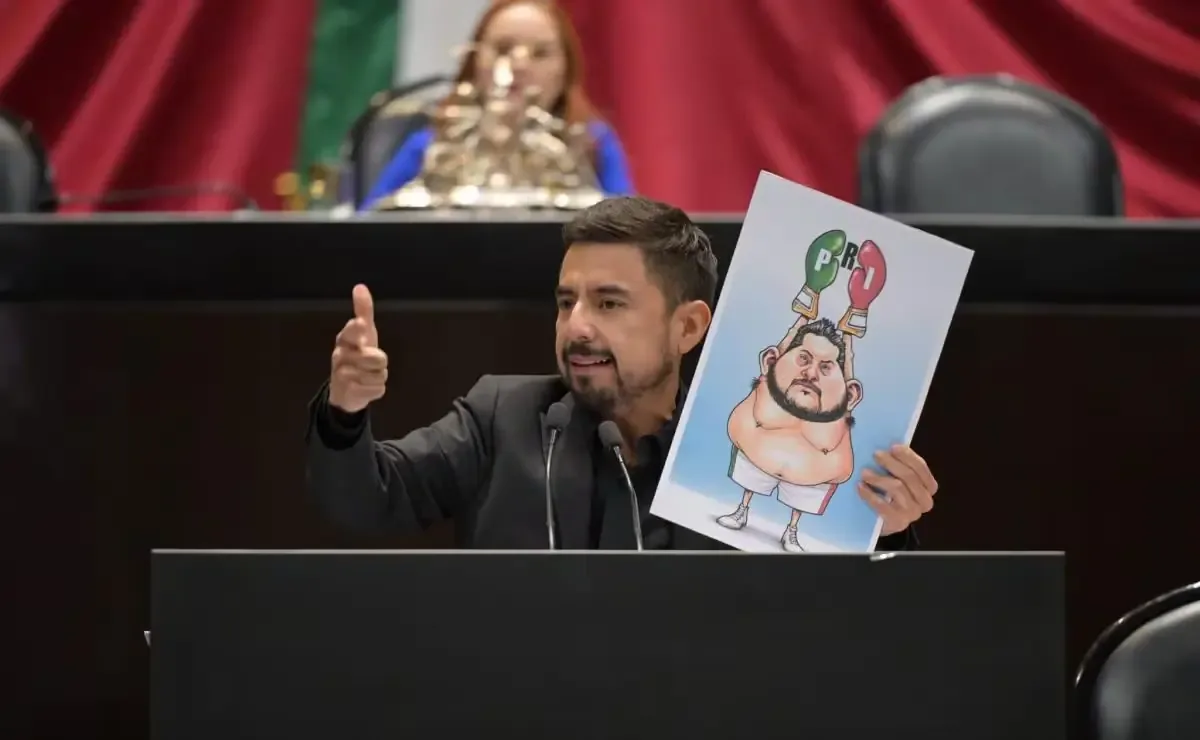 Se busca destituir al representante de Morena por supuestos vínculos con corrupción en el INE.