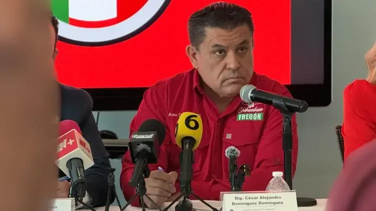 El partido denuncia persecución política y anuncia acciones legales en su defensa.