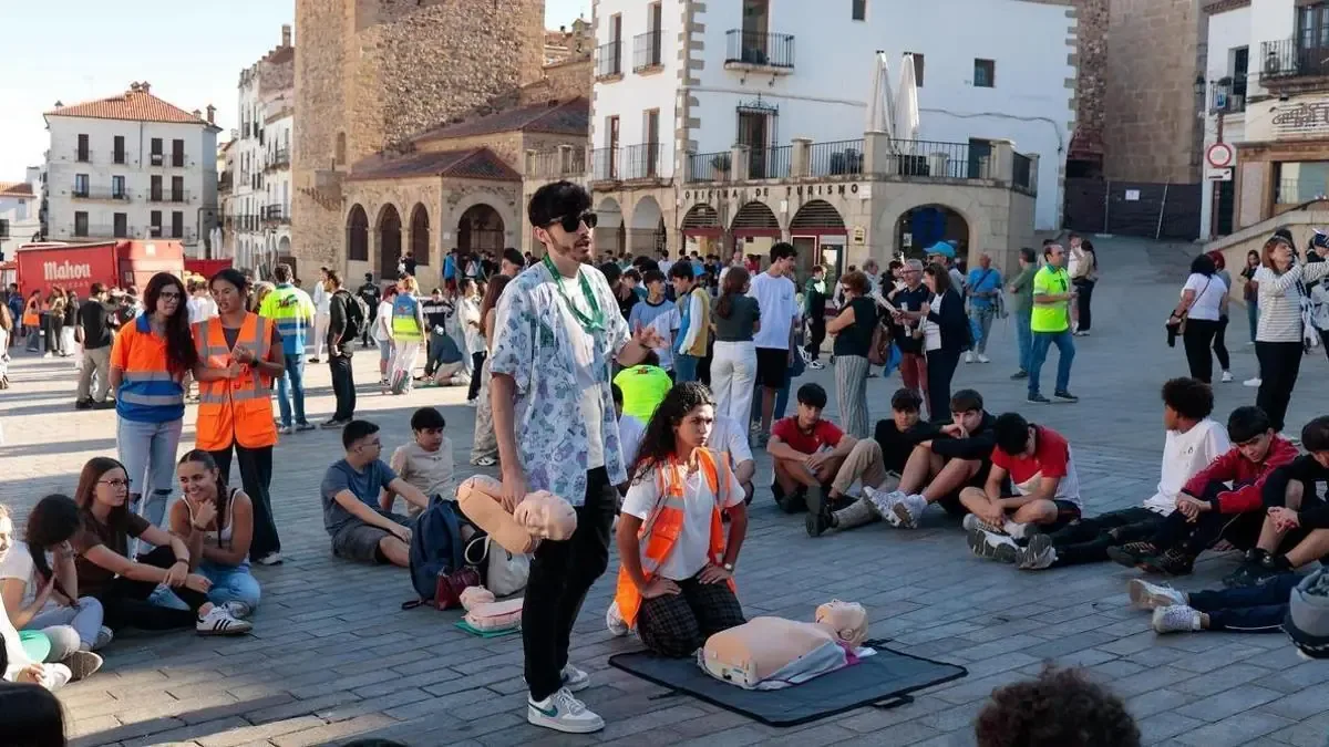 La jornada busca educar sobre la reanimación cardiopulmonar en jóvenes.