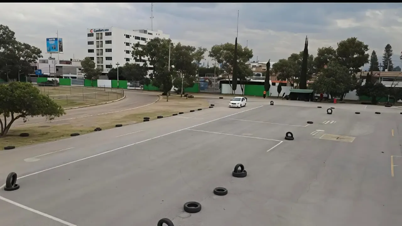 Programa «Jóvenes al Volante» del Inpojuve busca formar nuevos conductores responsables.