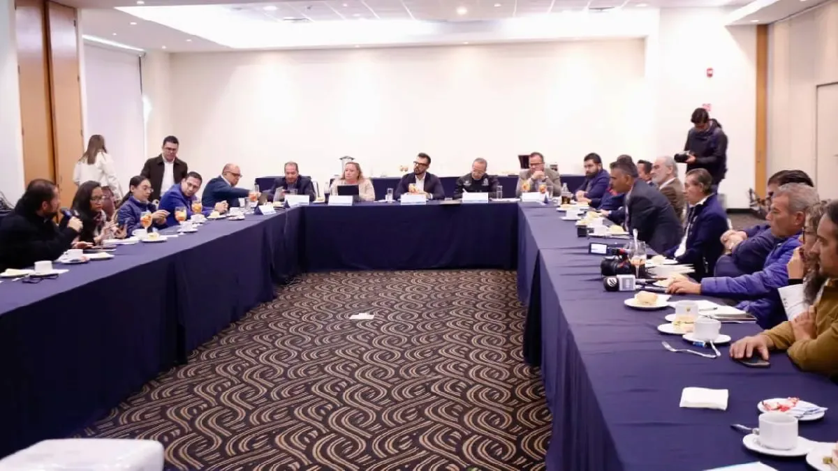 Progreso del acueducto Solís-León, vital para el suministro de agua en Guanajuato.