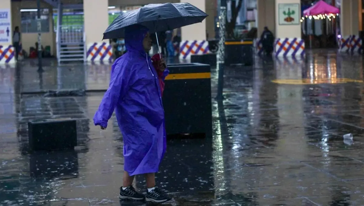 El Servicio Meteorológico Nacional alerta sobre fenómenos climáticos severos por la interacción de varios sistemas meteorológicos.