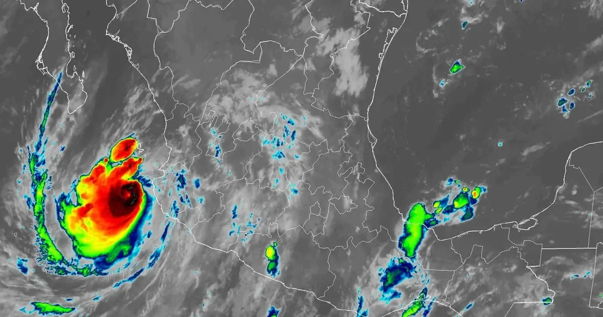 Tepic se prepara para un lunes con lluvias intensas y fuertes ráfagas de viento, lo que podría generar complicaciones en la movilidad.