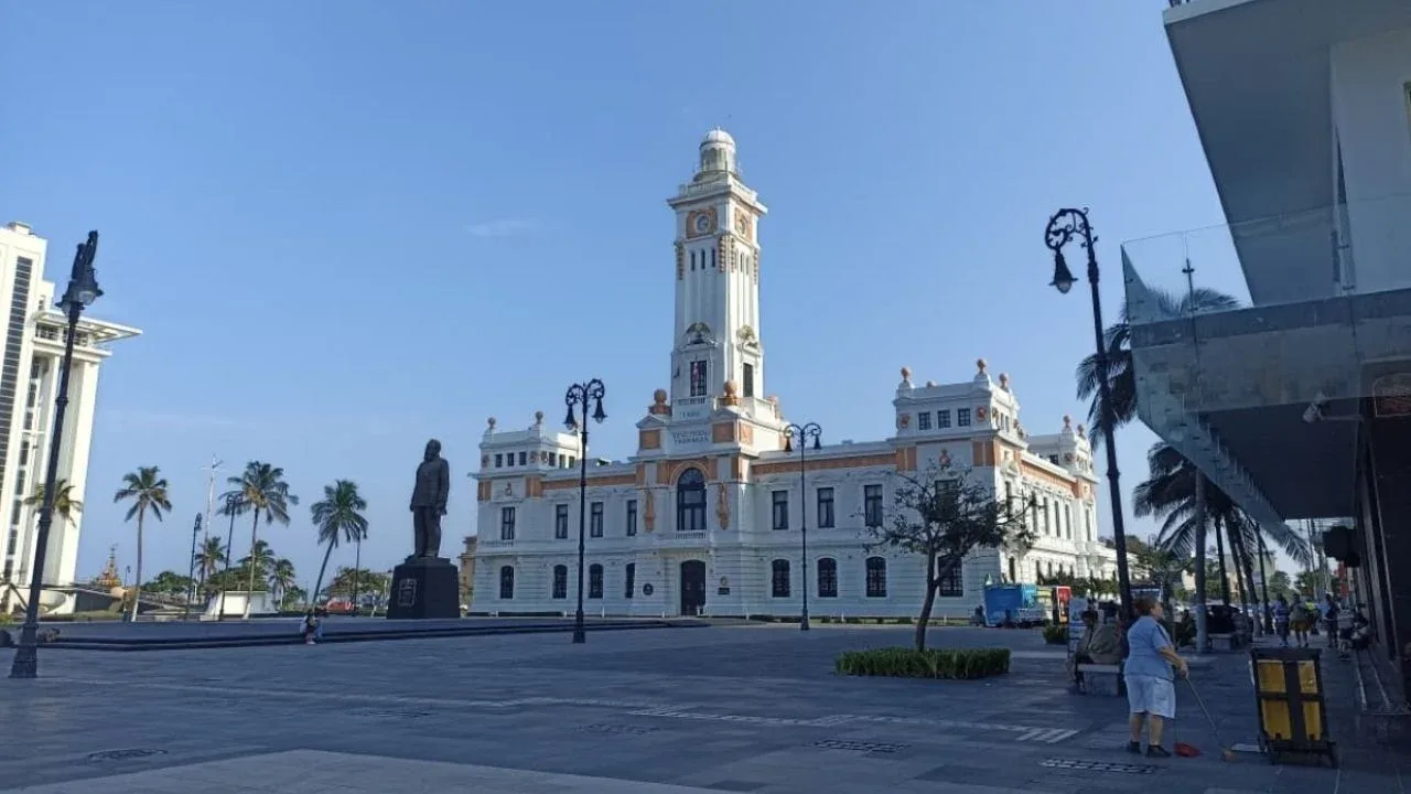 Pronóstico del clima en Veracruz para el 25 de enero de 2026.