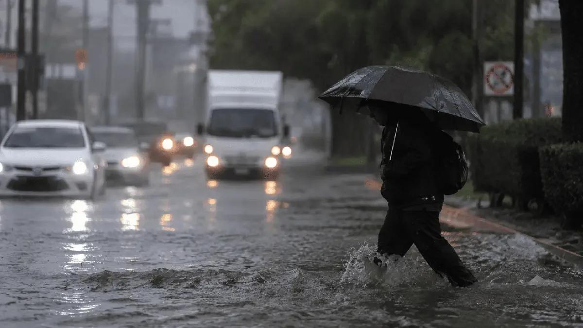 Se anticipan lluvias intensas y deslizamientos de tierra en diversas regiones del país.