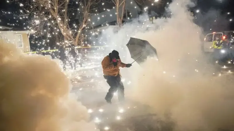 Protesta contra la Operation Metro Surge en Minneapolis, Minnesota.