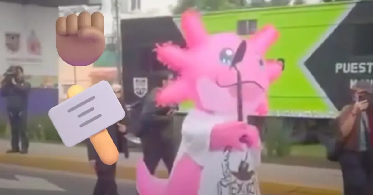 Madres de personas desaparecidas exigen atención a sus casos durante manifestación en la CDMX.
