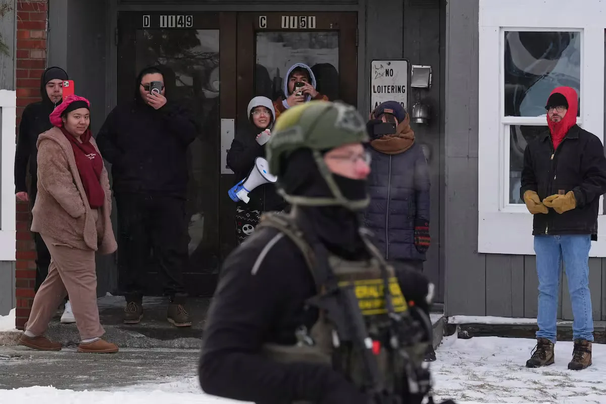 "Protestas en Minneapolis tras la muerte del enfermero Alex Pretti."