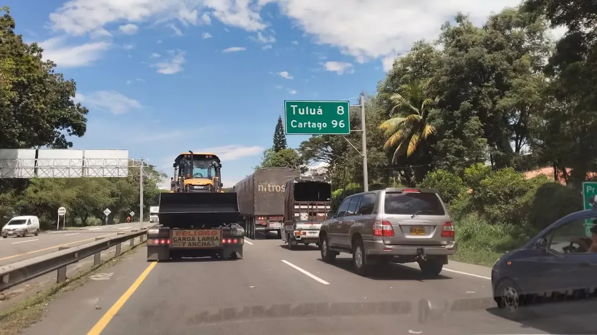 Protestas por falta de agua potable interrumpen el tráfico en la región.