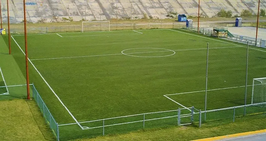 "Proyecto de canchas de fútbol en Baja California Sur en el marco del 'Mundial Social'."