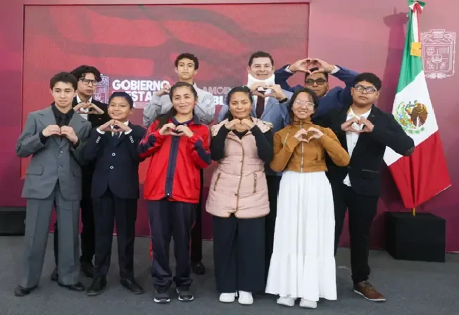 Diez jóvenes poblanos representarán a México en un prestigioso evento internacional.