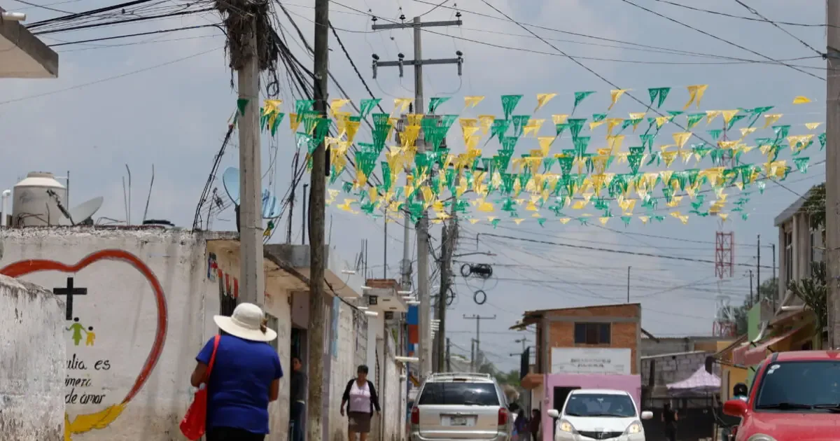 La insuficiencia de la red eléctrica en Querétaro frena el crecimiento industrial y afecta la vida de los ciudadanos.