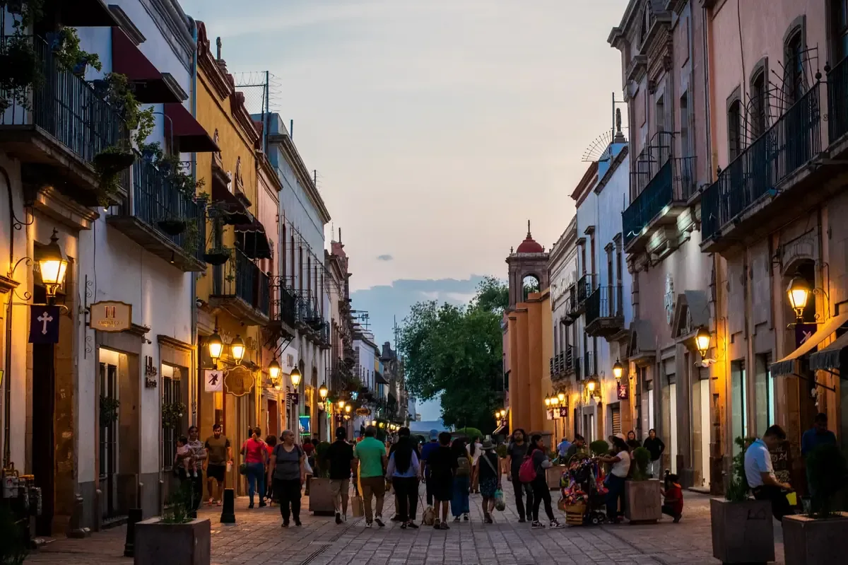 La actividad turística se consolida en Querétaro con un crecimiento del 40% en la oferta hotelera y cifras récord de visitantes.