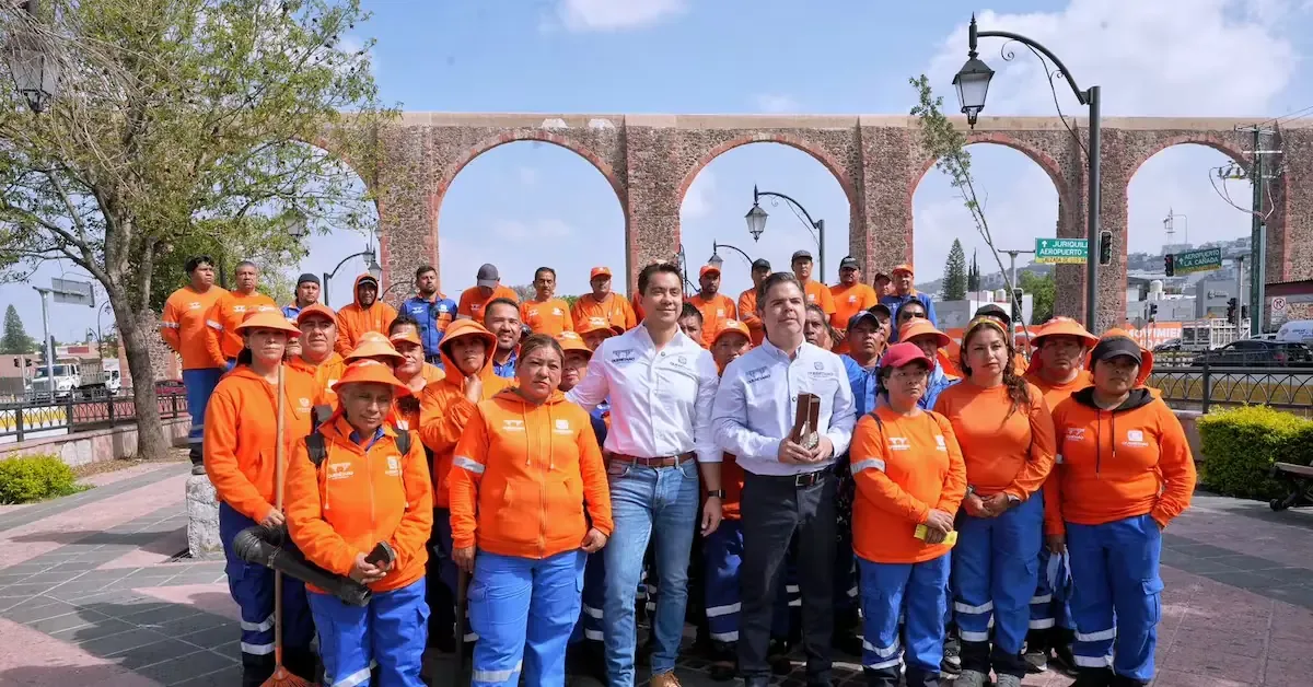 El reconocimiento internacional celebra los avances en sostenibilidad y limpieza urbana en el municipio.