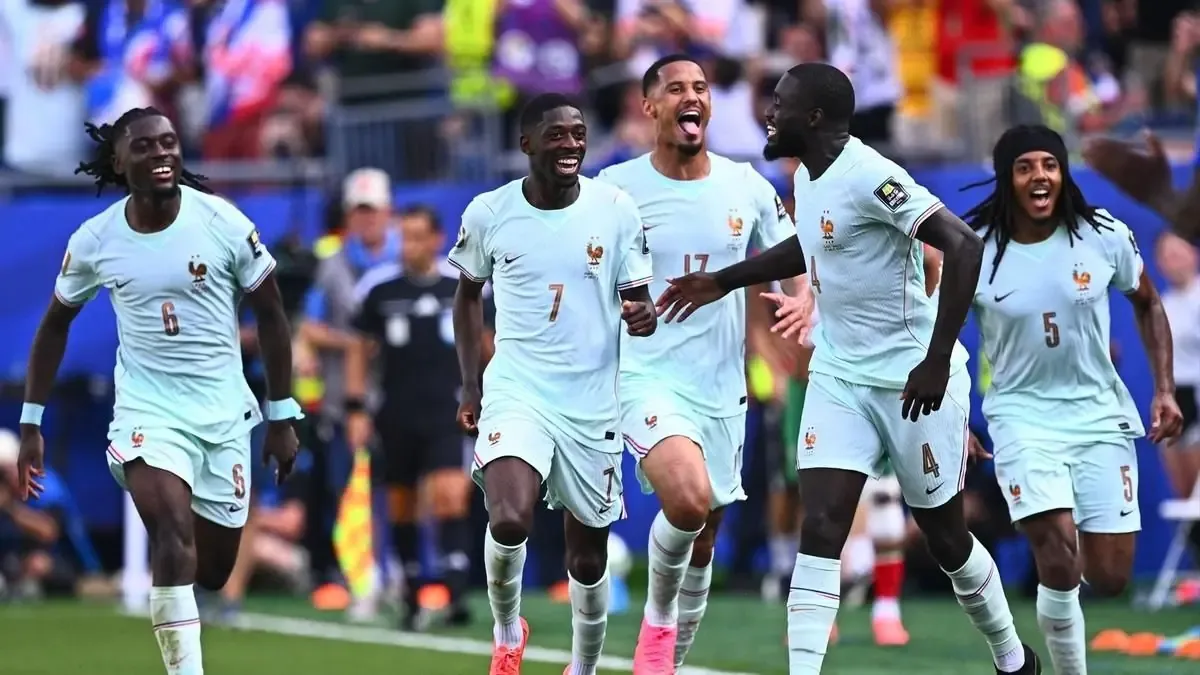 El Mundial refleja tensiones raciales y políticas que trascienden el deporte.