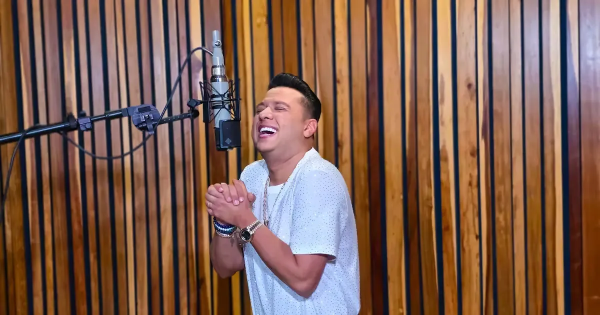 El álbum busca revitalizar el vallenato incorporando elementos contemporáneos para nuevas generaciones.