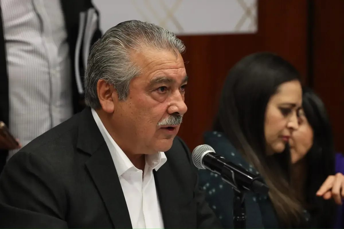 Raúl Morón cuestiona el proceso interno de Morena y propone una nueva encuesta.