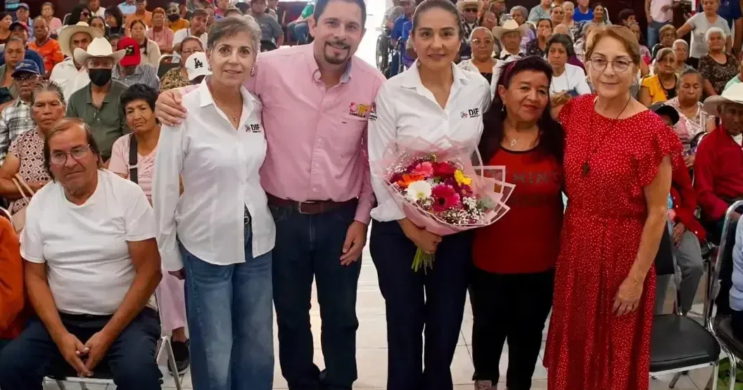 La entrega de despensas mejora la calidad de vida de adultos mayores en situación vulnerable.