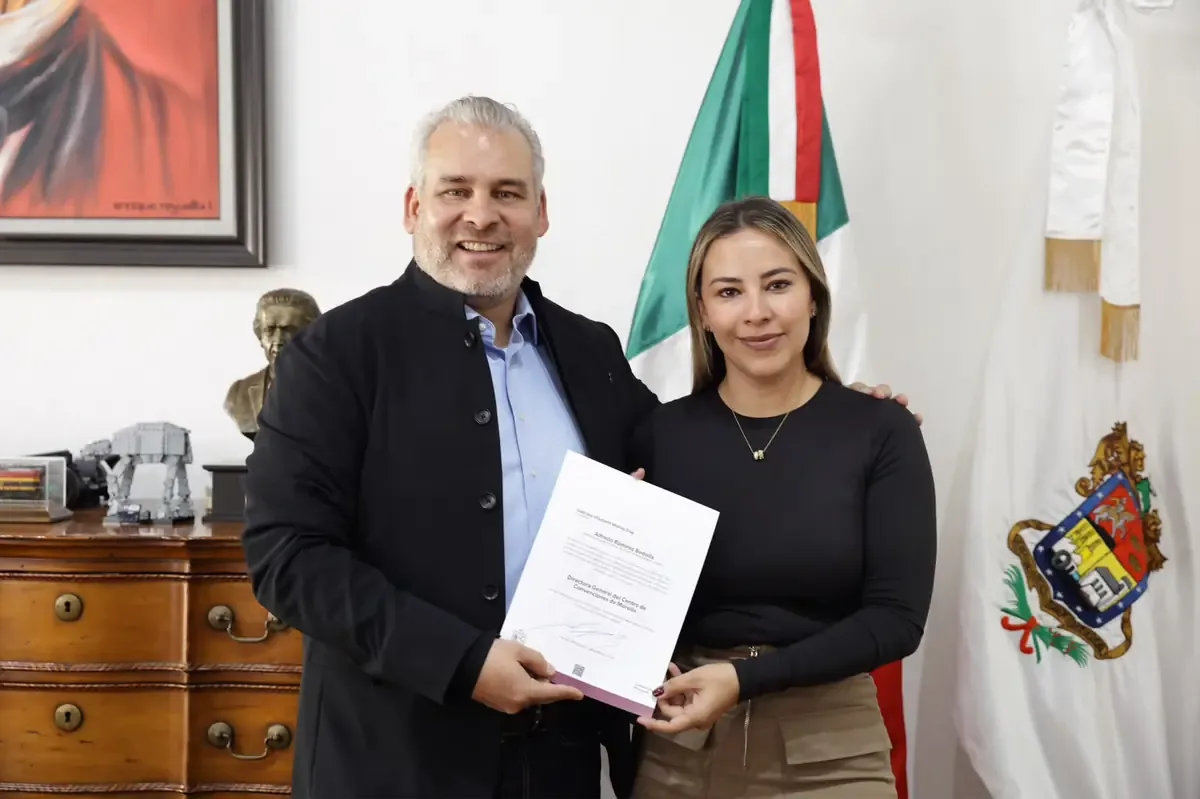 La nueva directora tiene experiencia destacada en el Gobierno de Michoacán y en comunicación.