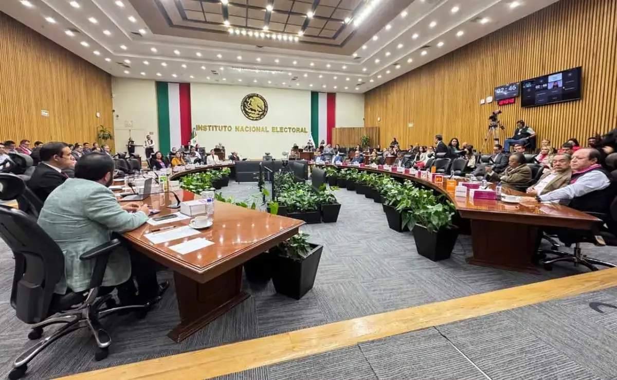 La propuesta busca fortalecer la fiscalización y prevenir prácticas indebidas en el proceso electoral.