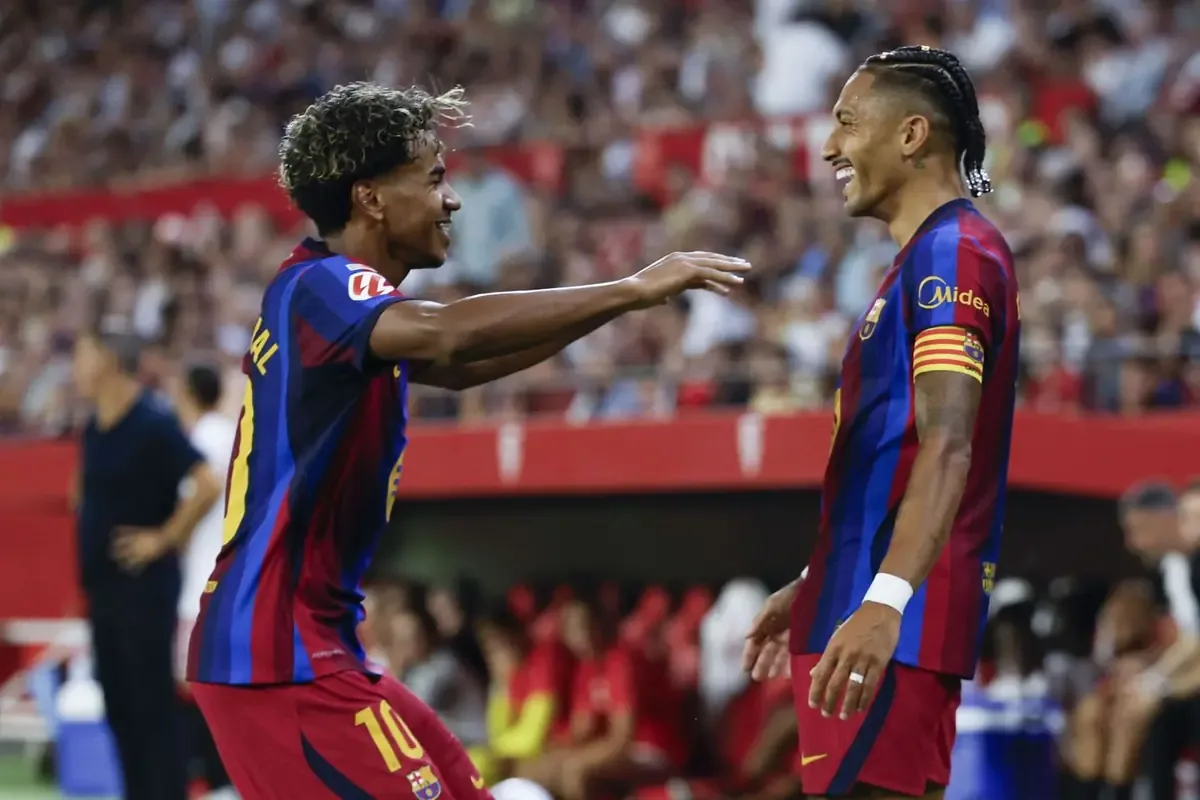 El triunfo del Barcelona ante Sevilla reafirma su dominio en la Liga tras ocho victorias consecutivas.