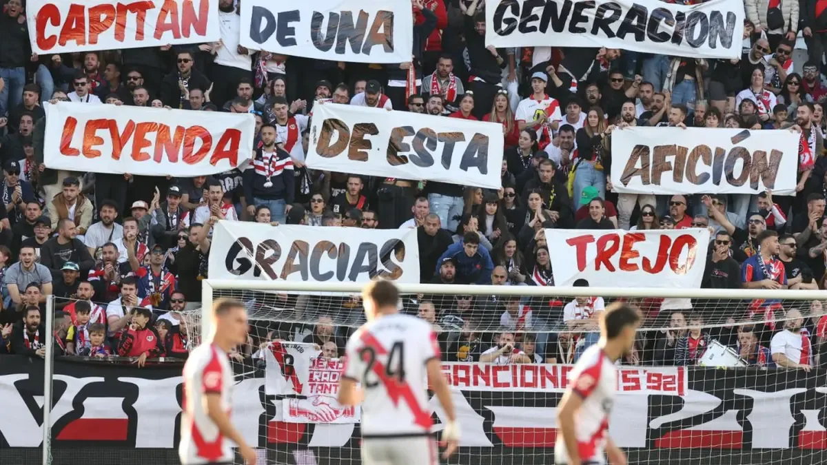 Con un 2-0 en casa, el Rayo sigue en la lucha por Europa mientras despide a un ícono del club.