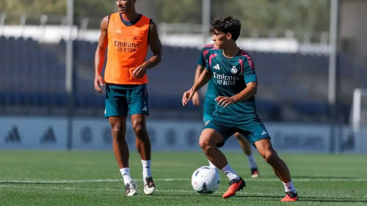 El joven centrocampista ha impresionado a Mourinho y espera debutar en partidos importantes.