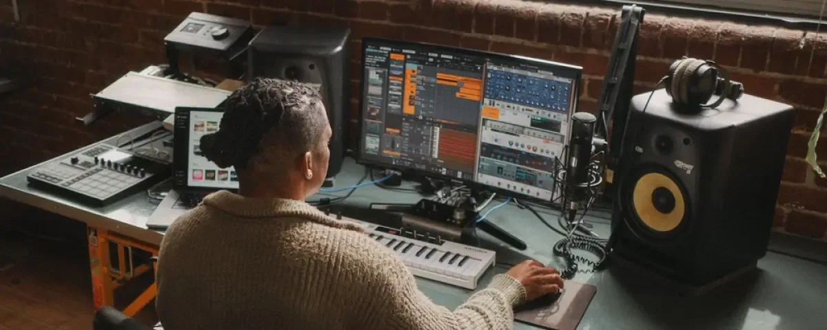 La última versión de Reason transforma la interacción con el rack y moderniza el proceso creativo.