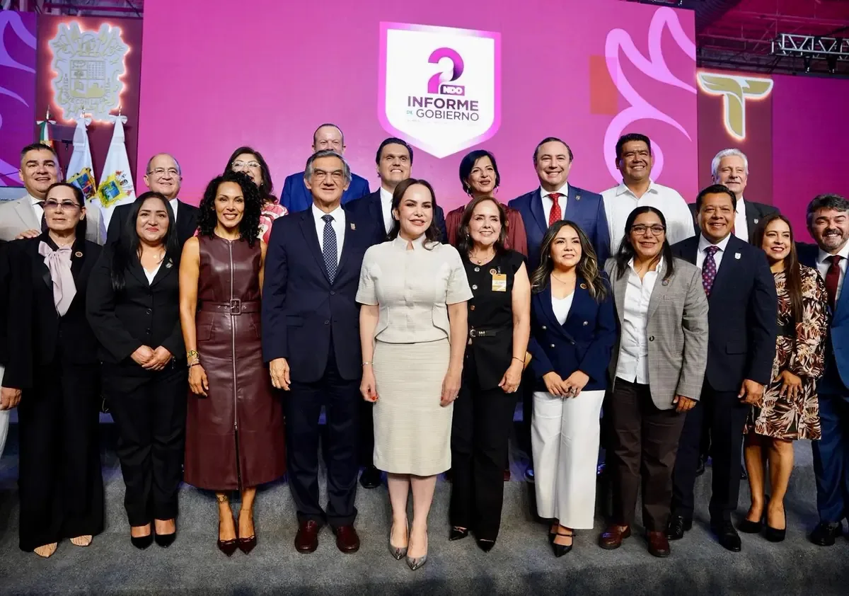Legisladores celebran la gestión de la presidenta municipal y destacan obras en infraestructura y servicios públicos.