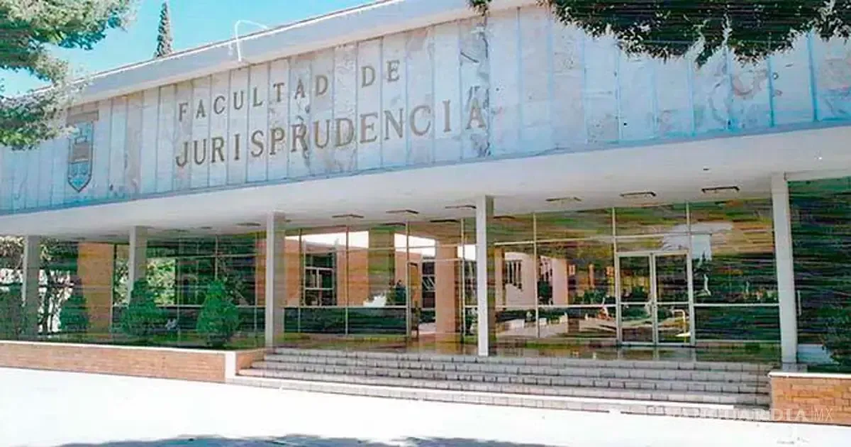 La controversia surgió tras un evento con alcohol en la Facultad de Jurisprudencia.