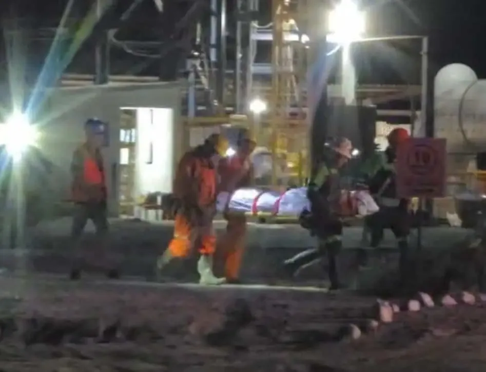 La búsqueda de los mineros continúa dos décadas después de la tragedia.