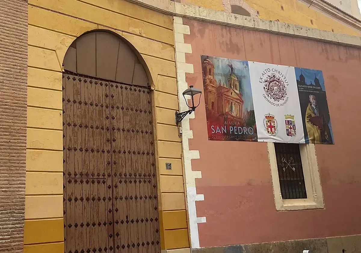 Redescubren hechos históricos de la parroquia en Almería tras años ocultos.