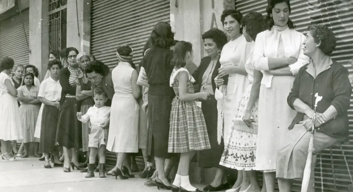 La historia del voto femenino resuena 140 años después de un hito revolucionario.