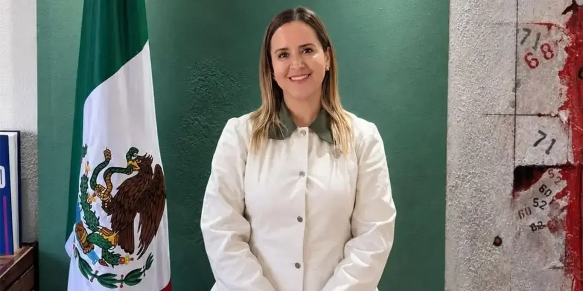 La funcionaria fue gravemente herida durante un ataque armado en su hogar.