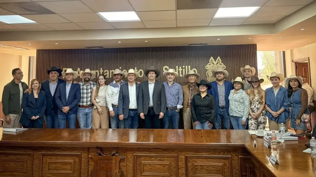 Regidores de Saltillo muestran entusiasmo por el Festival del Rodeo, que atraerá turismo y apoyará la economía local.
