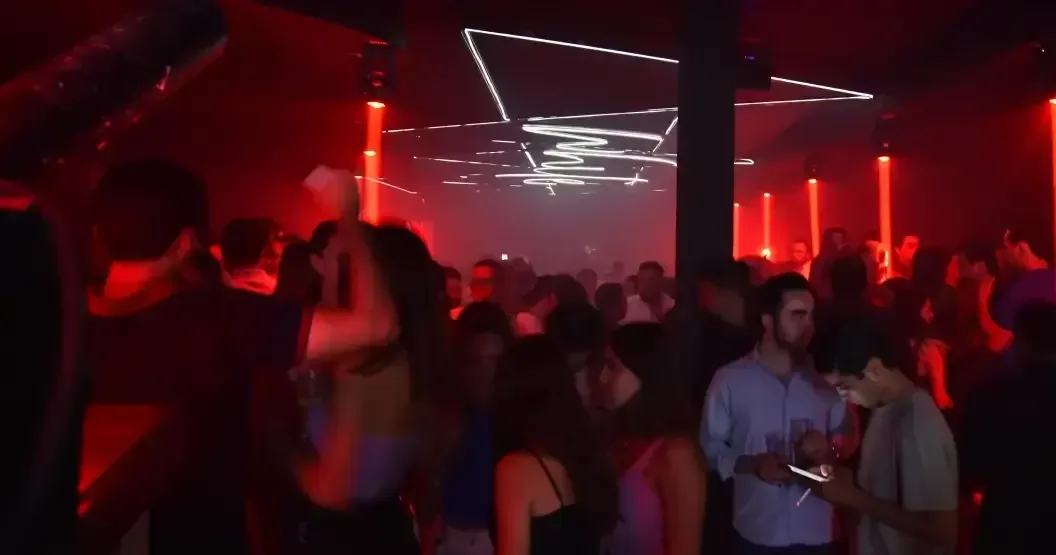 La falta de control en la vida nocturna afecta la calidad de vida en el centro histórico.