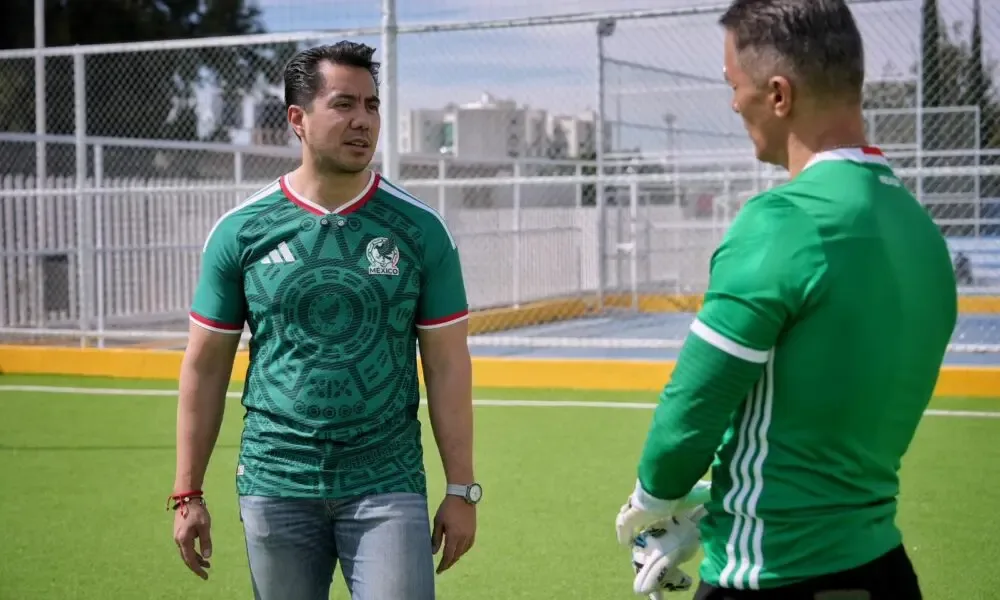 Renovación de la Unidad Deportiva Jurica por el presidente municipal de Querétaro.