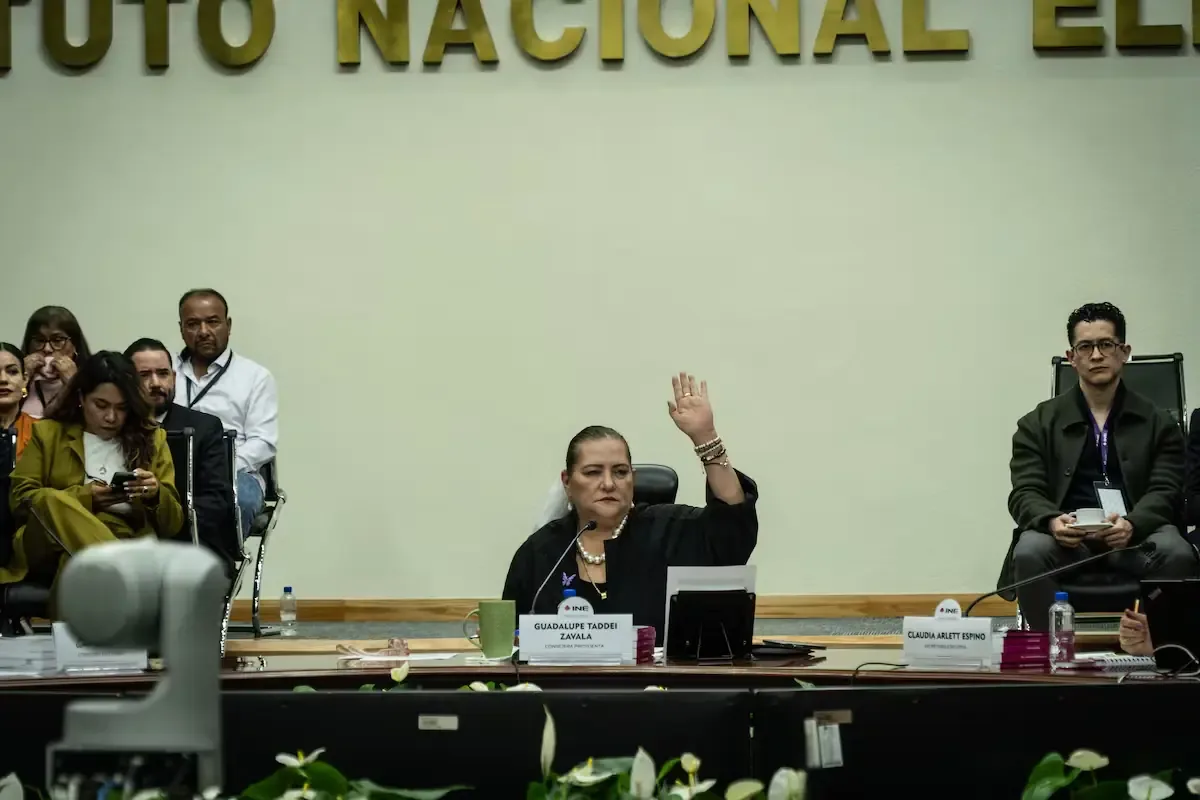 La salida de Taddei crea incertidumbre en el INE y afecta el proceso electoral rumbo a 2027.