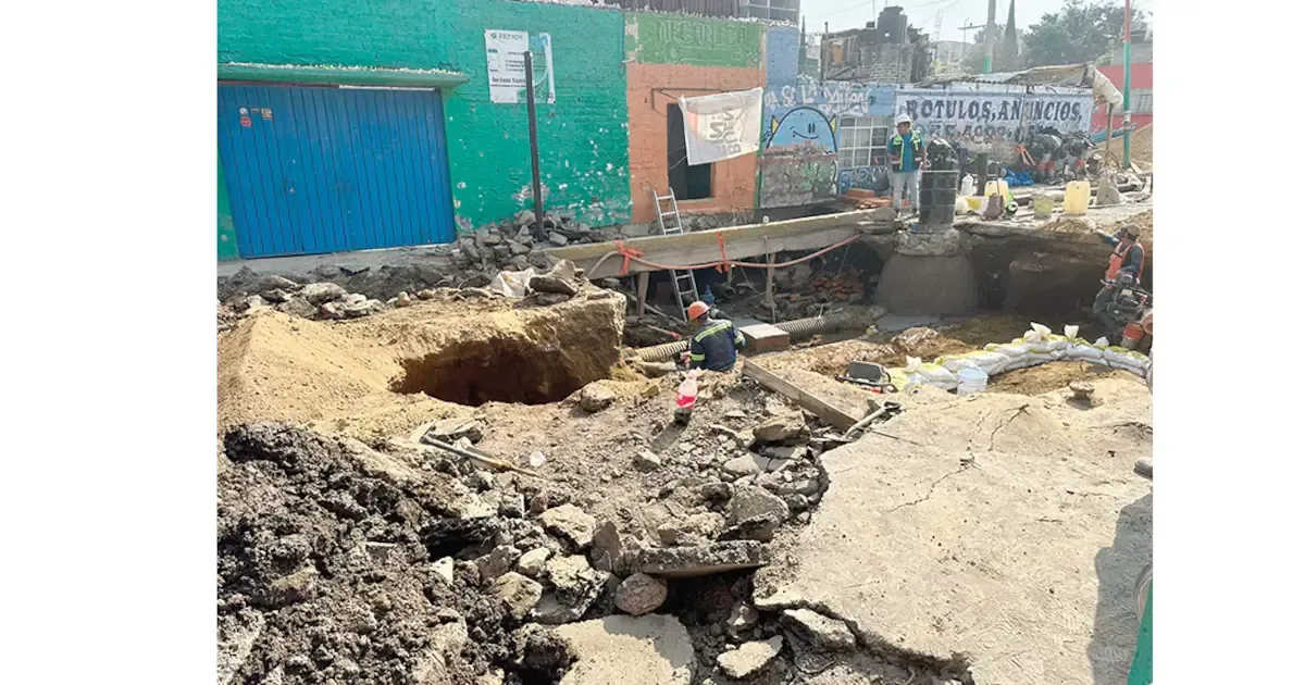 La fuga de agua exacerbó el problema de abastecimiento en la alcaldía, impactando a miles de habitantes.