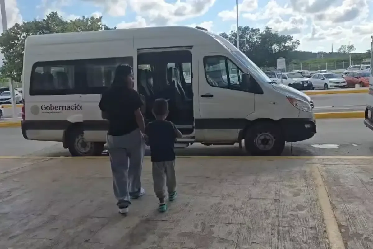La repatriación incluye a cinco menores, tres de ellos viajaban solos.