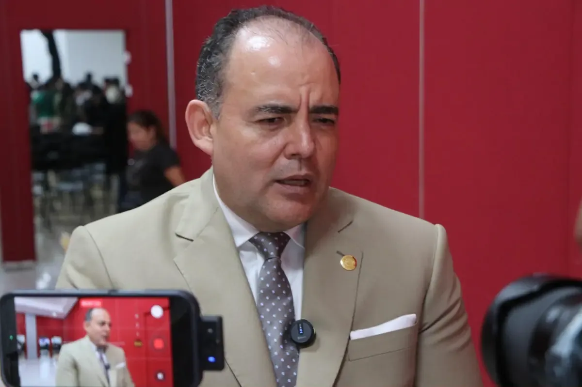 El presidente del Congreso de Michoacán exigirá igualdad en permisos para el FNLS en el Centro Histórico.