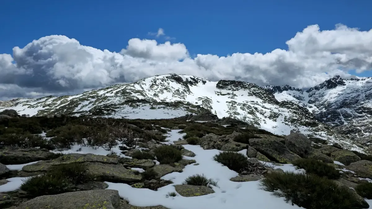 La Guardia Civil realizó numerosas intervenciones por deshidrataciones y agotamientos en el Pirineo oscense.