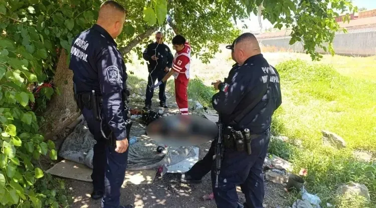 Un joven de 23 años fue salvado por socorristas tras sufrir una sobredosis de heroína en la vía pública.