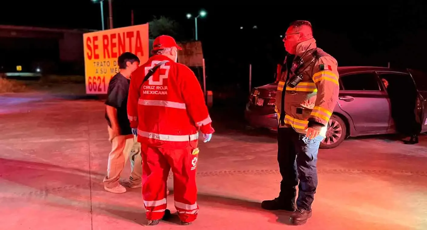 Rescate de dos jóvenes en el cerro Centinela, realizado por cuerpos de emergencia.