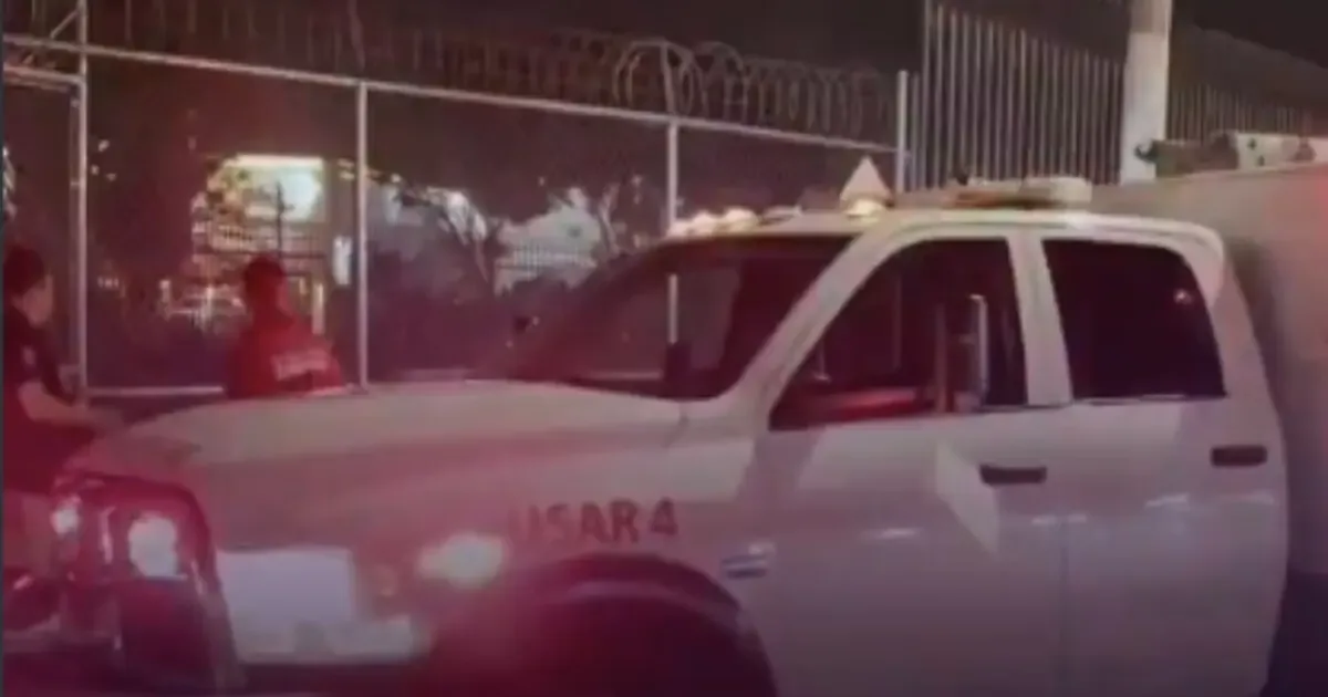 Rescate exitoso de un hombre atrapado en una excavación en Zapopan, Jalisco.